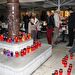 Svijeće na Narodnom trgu za žrtve Škabnje i Vukovara