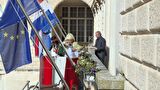 Maškare preuzele vlast