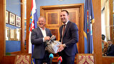 Primopredaja vlasti