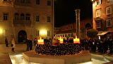 Upaljena treća svijeća adventskog vijenca