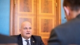 Ministar gospodarstva Ante Šušnjar uručio ugovor za izgradnju infrastrukture za punjenje električnih autobusa