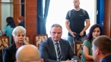Ministar gospodarstva Ante Šušnjar uručio ugovor za izgradnju infrastrukture za punjenje električnih autobusa