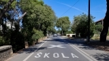 Za siguran početak nove školske godine: Iscrtavaju se i obnavljaju pješački prijelazi oko škola 