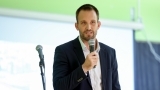 Prvog dana nastave gradonačelnik Erlić posjetio energetski obnovljenu OŠ Stanovi, prvašićima poželio puno uspjeha i druženja 
