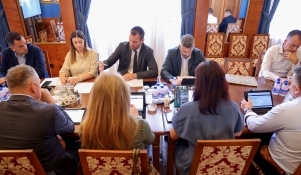 Održan Kolegij gradonačelnika: od isplate naknade umirovljenicima do dolaska policajca ljeti na Iž