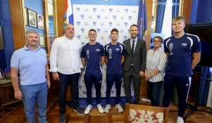 Zadarski vaterpolisti na vrhu Europe i svijeta: Gradonačelnik Erlić primio zlatne reprezentativce 