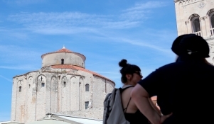 Turistički kolovoz u Zadru: Dolasci na razini lanjske godine, noćenja u porastu 