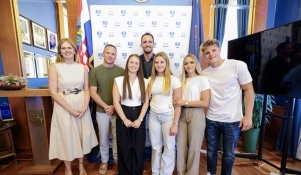 Zadarski skakači na prijemu kod gradonačelnika Erlića; Mikula Miočić ostvario odličan rezultat na Svjetskom juniorskom prvenstvu 