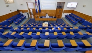 Pred Gradskim vijećem socijalne mjere, nova pravila za poslovne prostore i reorganizacija uprave