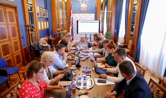 Održan Kolegij gradonačelnika: nova javna ustanova za rani i predškolski odgoj, nastavak realizacije projekta škole Murvica – Briševo i potpore ljetnim programima
